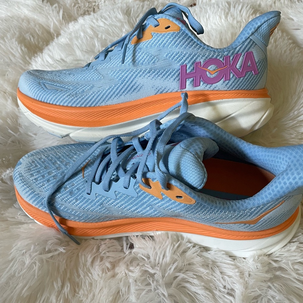 Airy Blue 7.5 Clifton Hokas